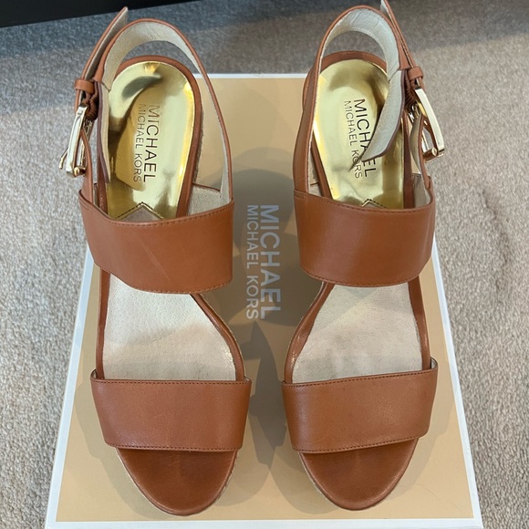 Michael Kors Posey Wedge Size 8.5 - Picture 4 of 11